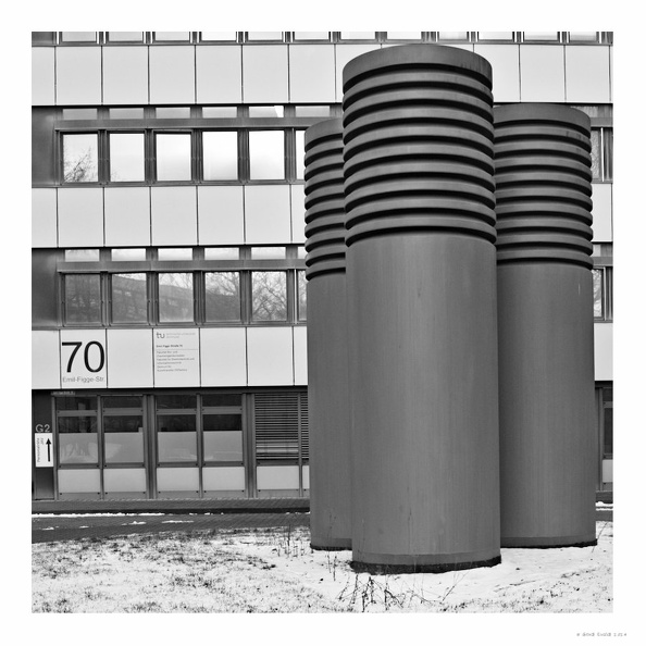 TU Do Hausnummer 70